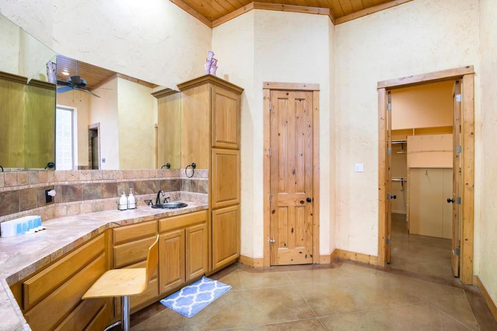 Texas Ranch House With 5 Bedroom And Fish Pond Dallas Dış mekan fotoğraf