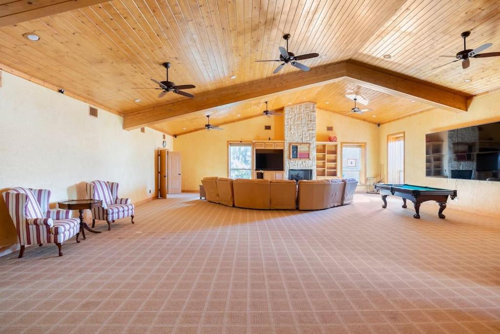 Texas Ranch House With 5 Bedroom And Fish Pond Dallas Dış mekan fotoğraf