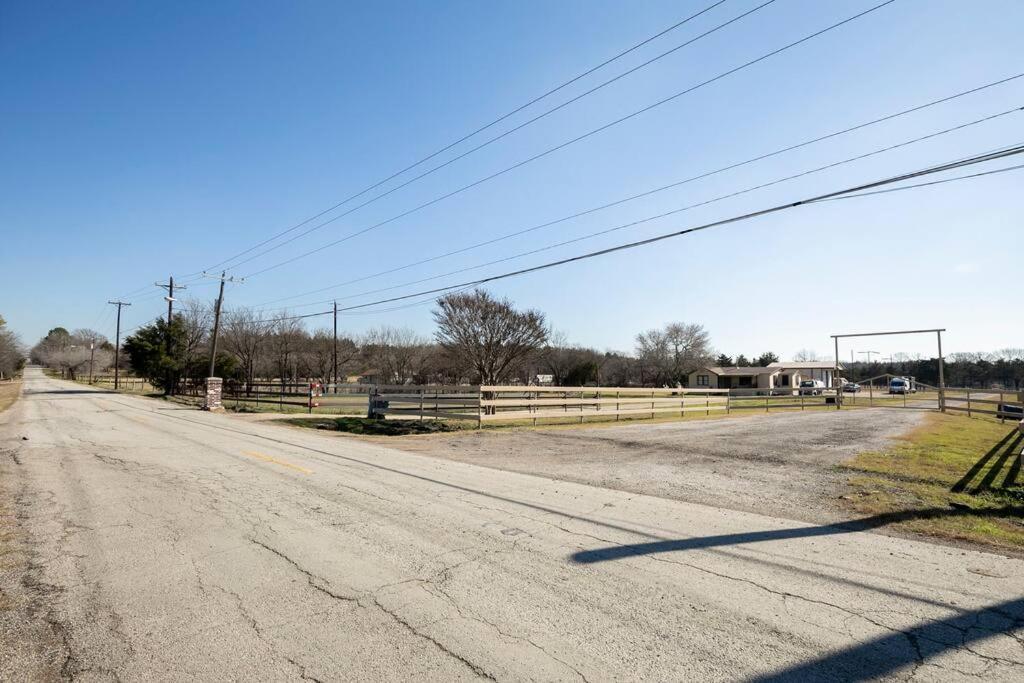 Texas Ranch House With 5 Bedroom And Fish Pond Dallas Dış mekan fotoğraf